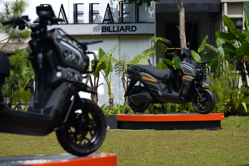 "T-Rex" di Jalanan Bandung: Indomobil eMotor Tyranno Hadir dengan Gigitan Listrik yang Tak Terkalahkan